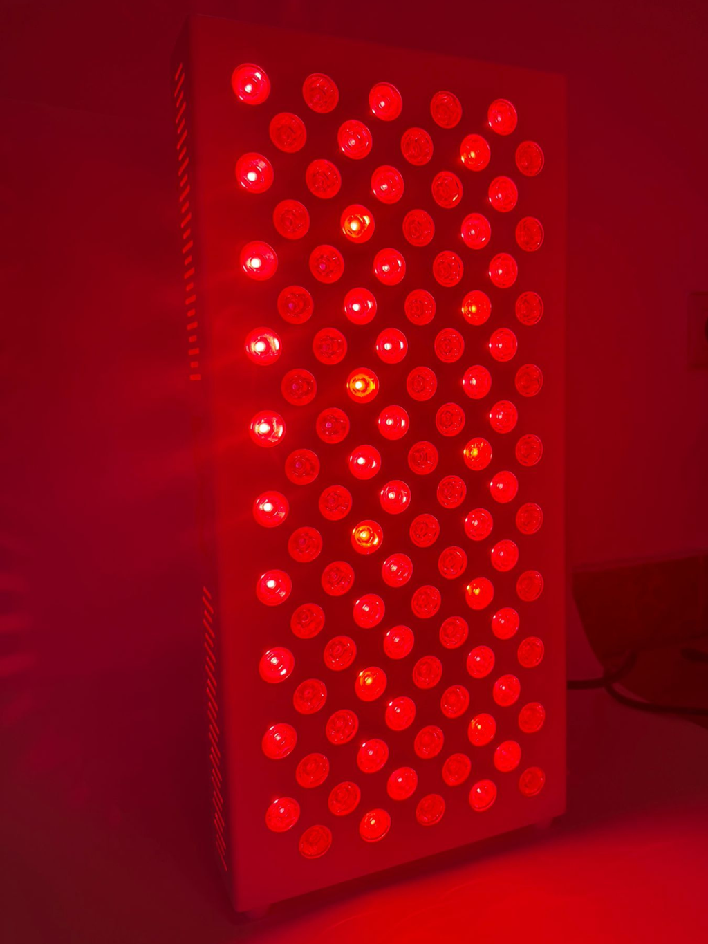 PROFESSIONELLES ROTLICHTTHERAPIE-PANEL