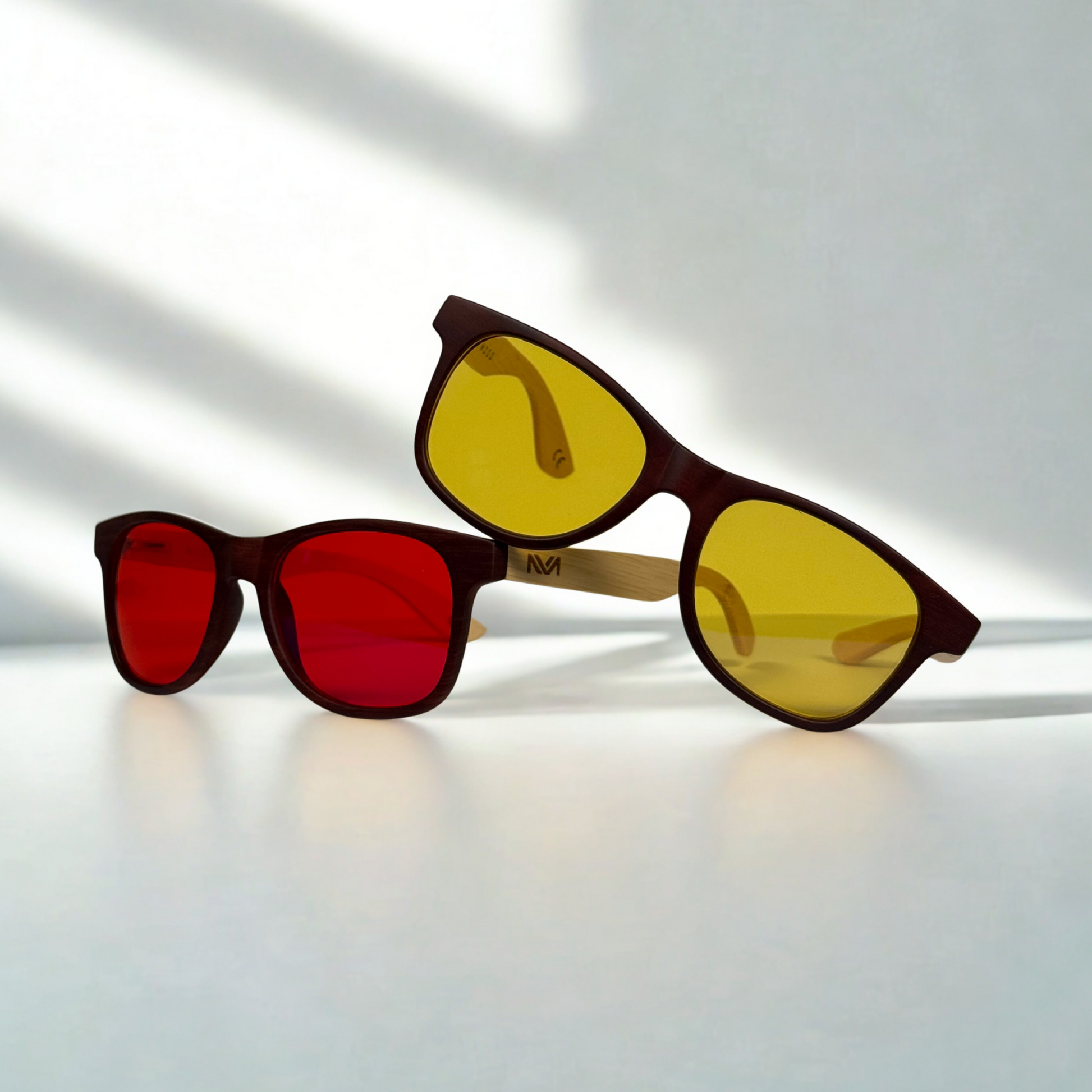 Harvest Wood Brille mit roten Gläsern