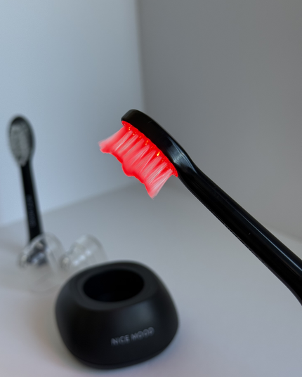 Cepillo ultrasónico con LED Nicemood