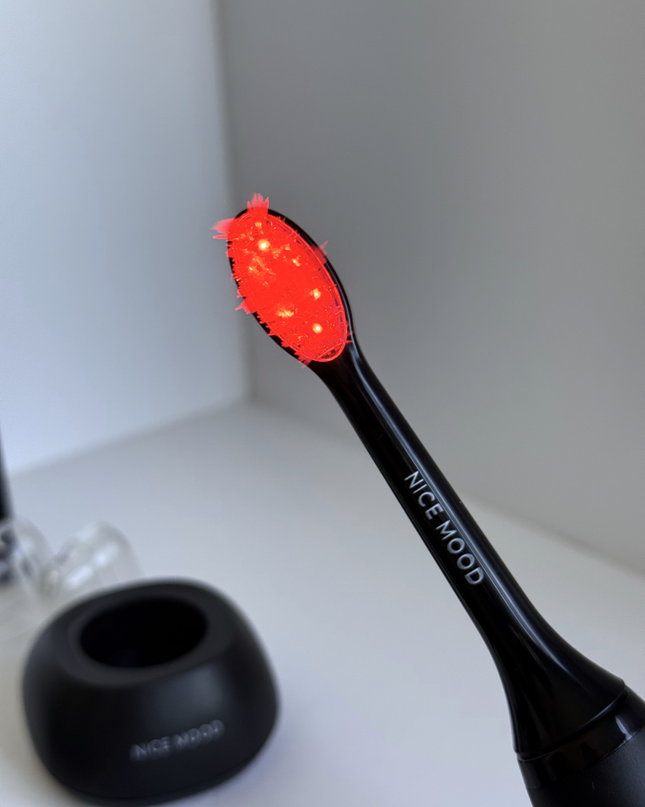 Cepillo ultrasónico con LED Nicemood