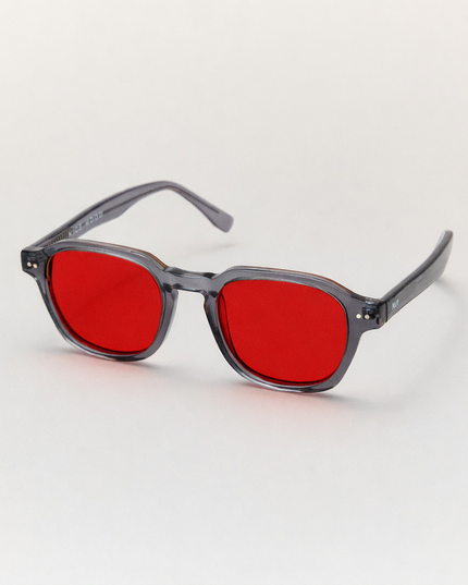 Gafas rojas Nipón